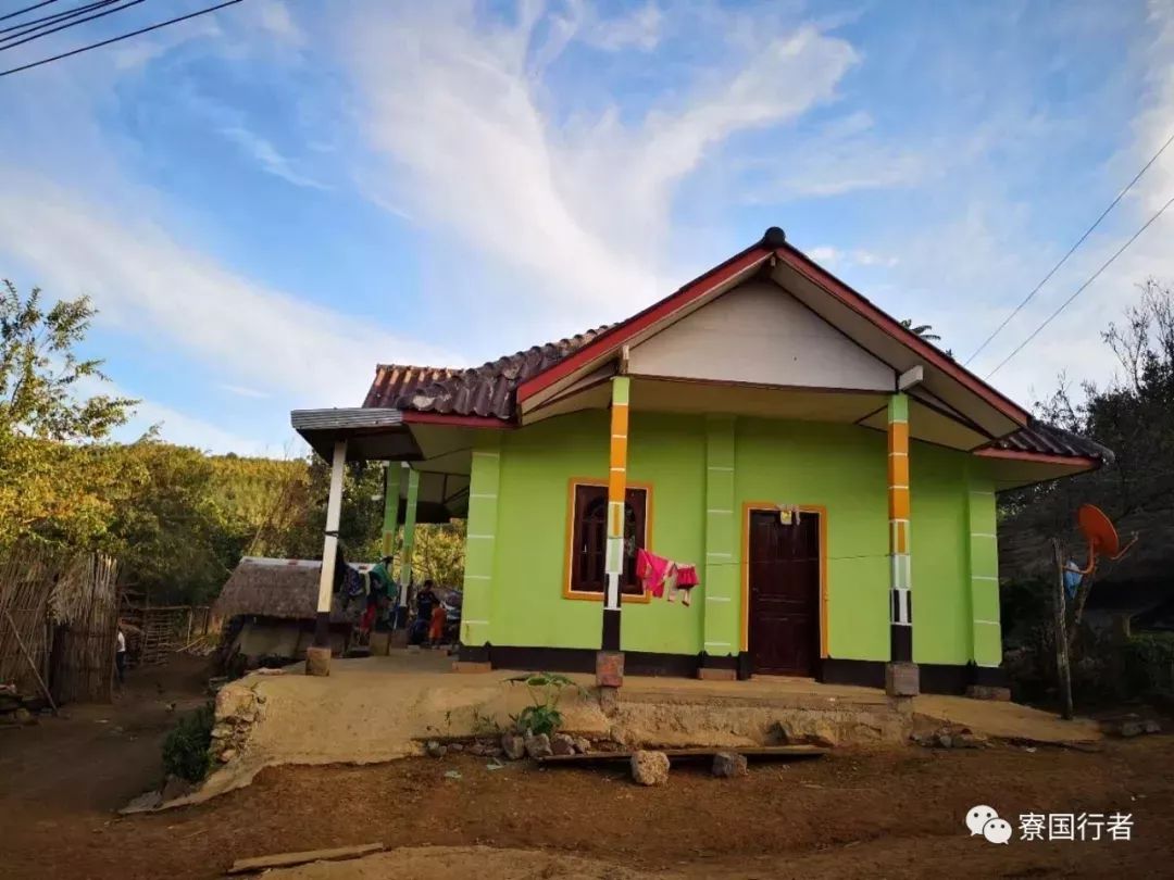 多图爆出一个真实的老挝苗寨生活风景美还没有空心村