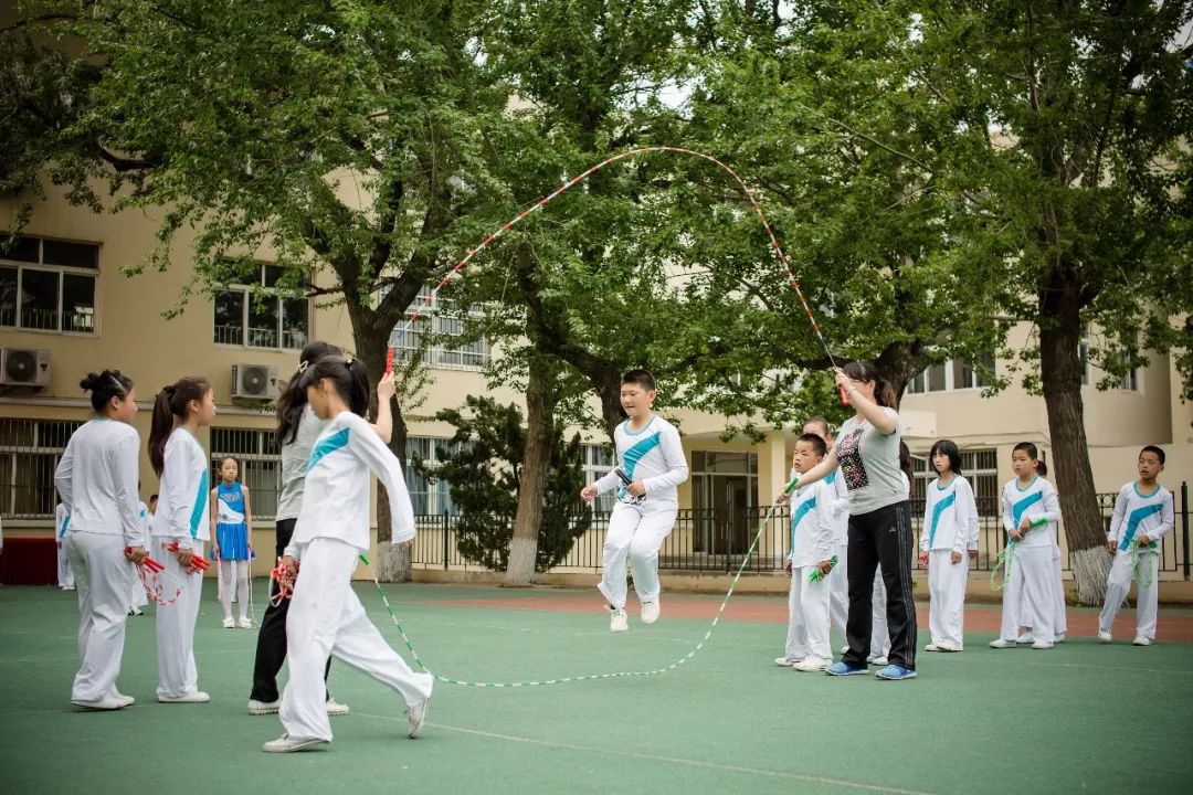 特色课堂花样跳绳青岛洛阳路第二小学