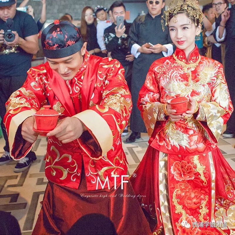 中式传统婚纱_中式婚纱(3)