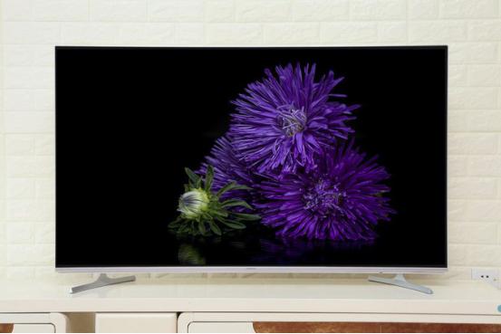 設計不跟風，有顏有料個性十足，這樣的電視才配得上你的客廳 科技 第1張