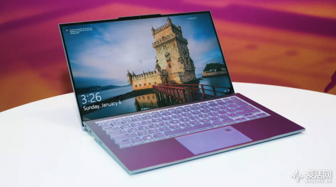 CES2019 | 97%屏占比！華碩ZenBook 13刷新筆記本屏占 科技 第1張