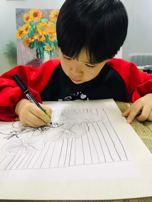 怎样帮助孩子寻找到属于自己的绘画语言呢？