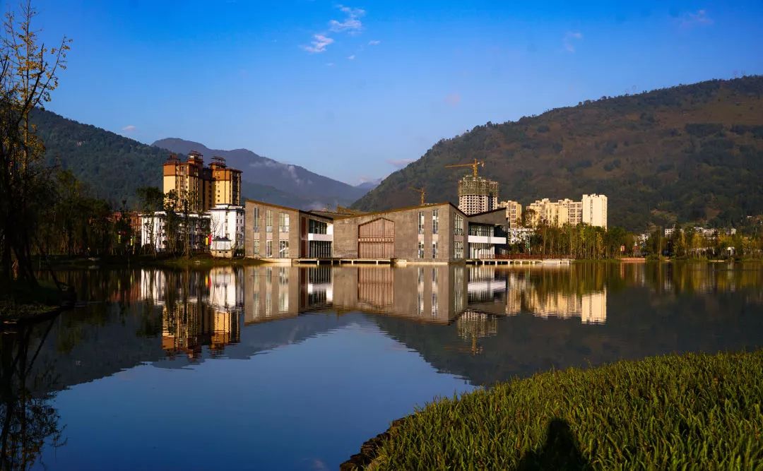 天全县经济总量_天全县新华乡全景照