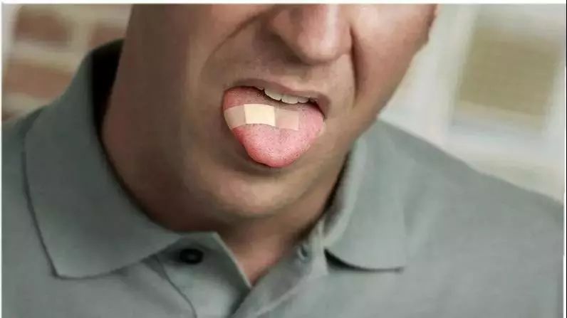 男子吃飯時咬了舌頭沒在意，一月之後怎麼就變成了癌？ 健康 第3張