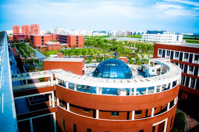 校园风景| 上海健康医学院