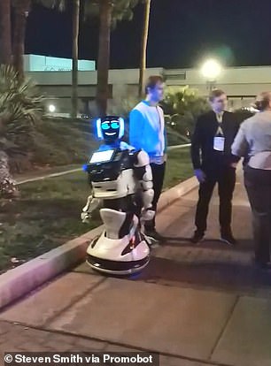 特斯拉自動駕駛再出事故 CES參展機器人被「撞死」 科技 第3張