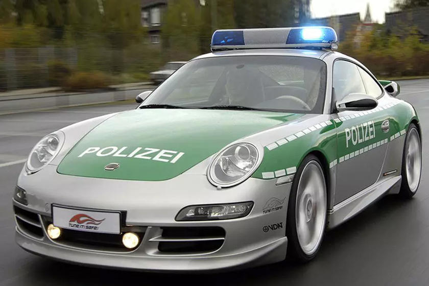 德国拥有世界上最酷的警车保时捷911奔驰cls还有五菱跑车