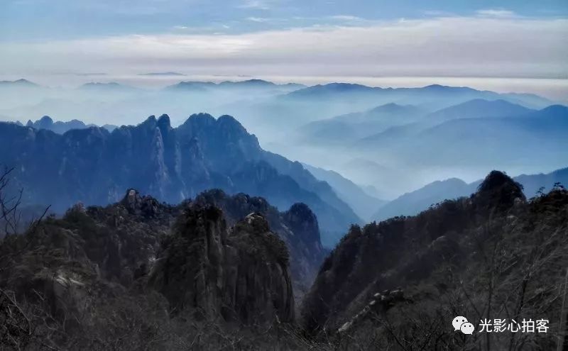 《群山逶迤》                器材:华为m7 地点:安徽黄山 来自:光影