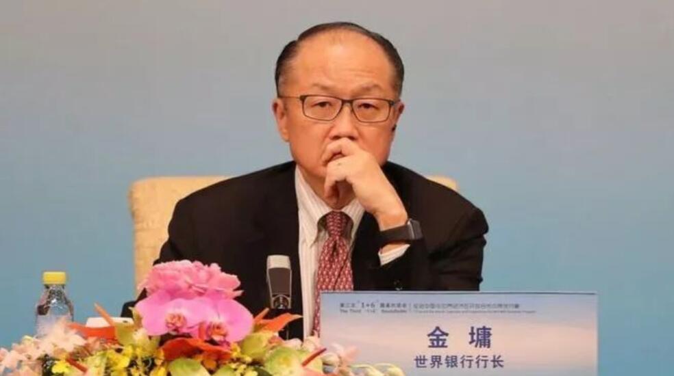 学医的金墉当了行长，写书的金庸成了作家，金子要发光你也挡不住