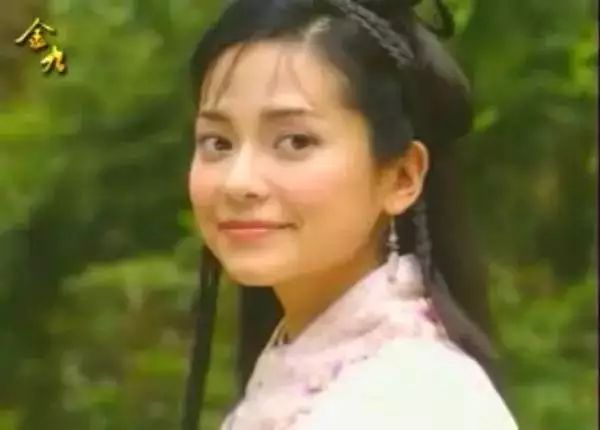 她曾是TVB高顏值高學歷女神，卻被罵蕩花、小三慘遭封殺…