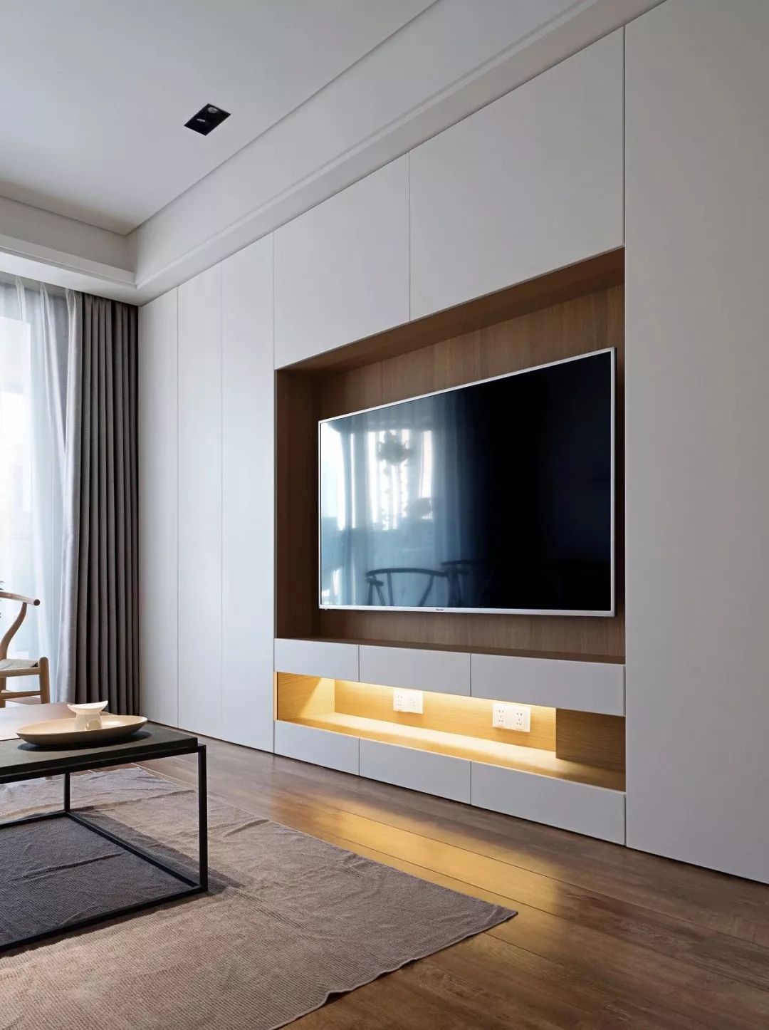 120㎡现代简约,电视墙装成收纳,美观简洁而大方!