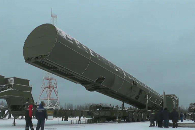 全球威力最大导弹,可飞越南北极打击美本土,拦截需要500枚导弹