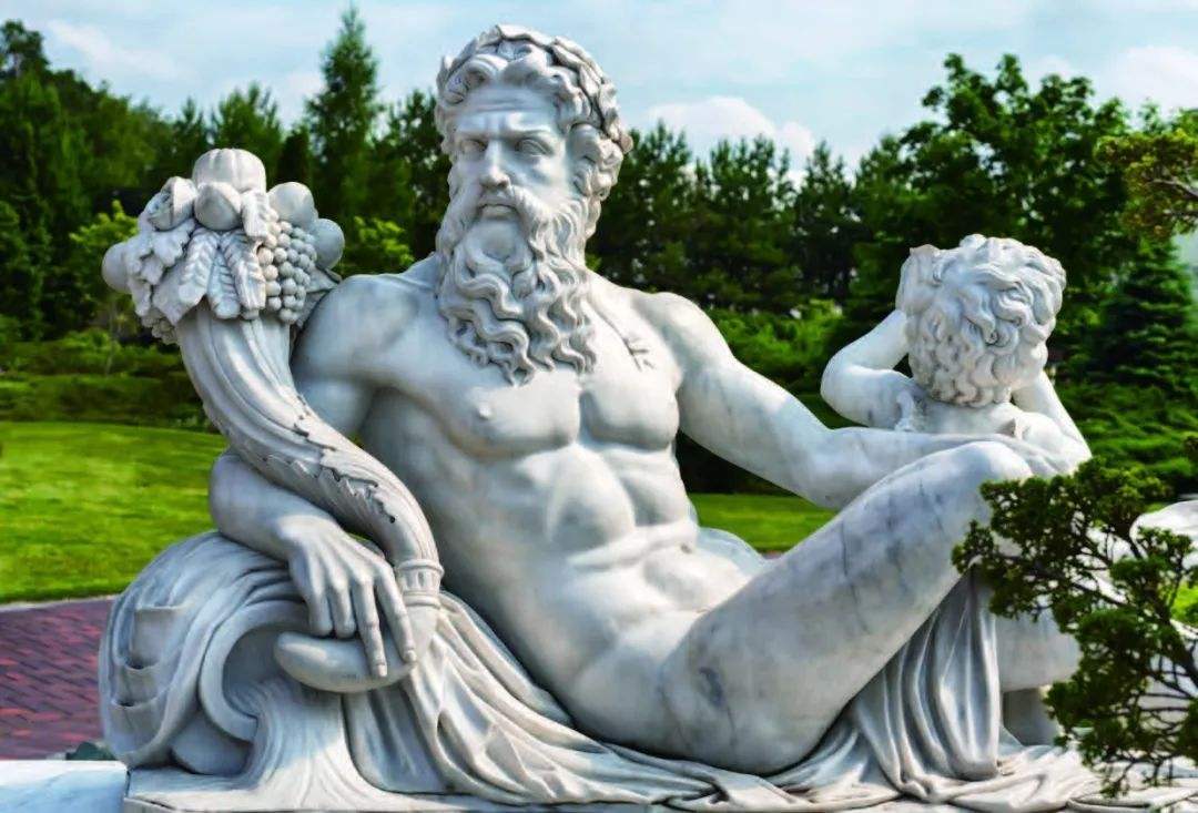 宙斯神像带孩子在游玩中倾听古希腊天神的传说