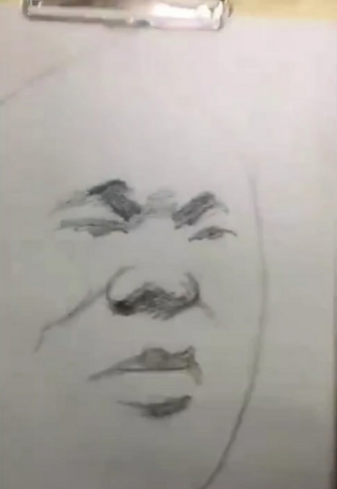 人物素描画成表情包还得了大家都是美术生你怎么能那么优秀