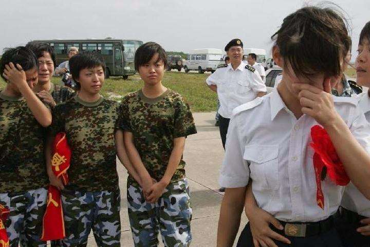 部队女兵发内衣吗_中国部队女兵内衣(3)