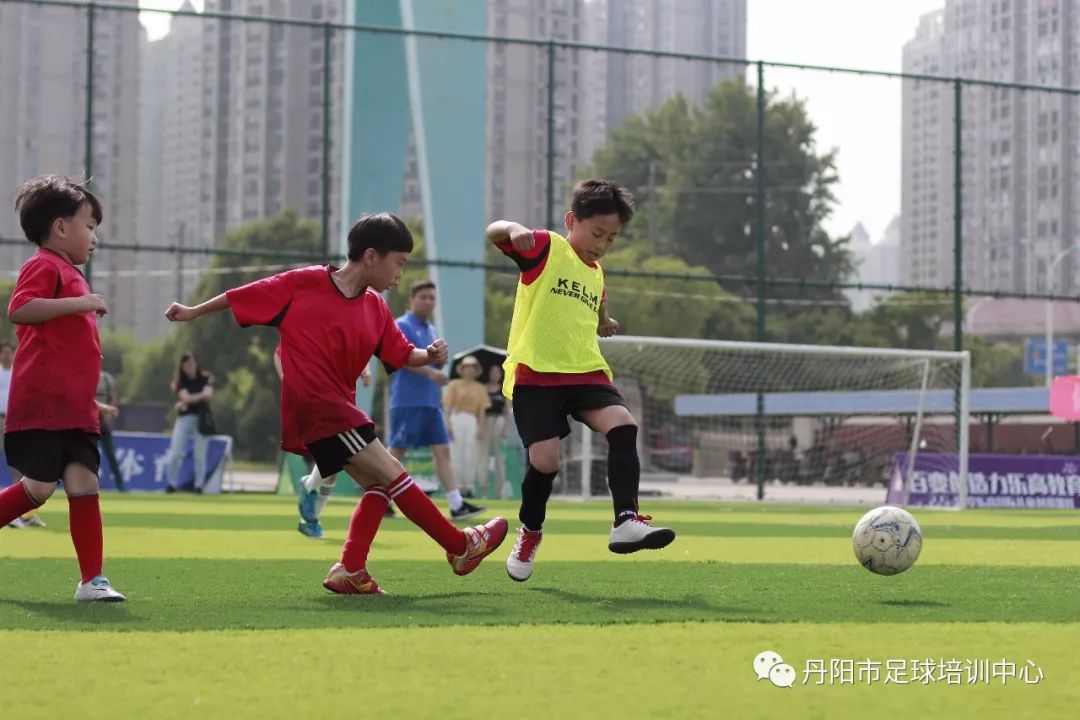 2019年丹阳市足球培训中心春季足球兴趣班、