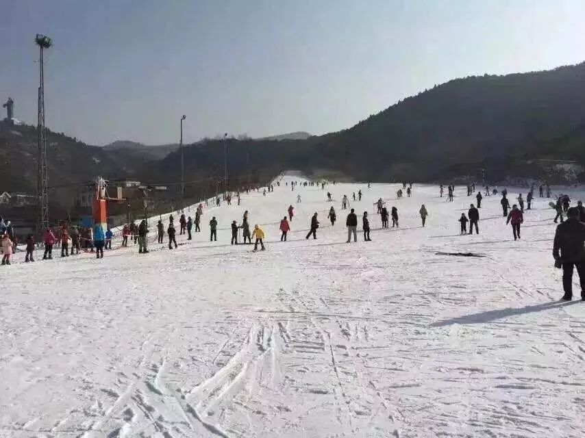 老顶山神农滑雪场