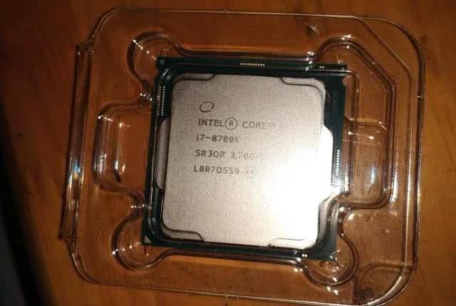 当amd的锐龙r7-2700x遇上了intel的i7-8700k 您觉