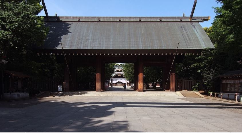 实拍臭名昭著的靖国神社：供奉甲级战犯照片，一样东西令人愤怒