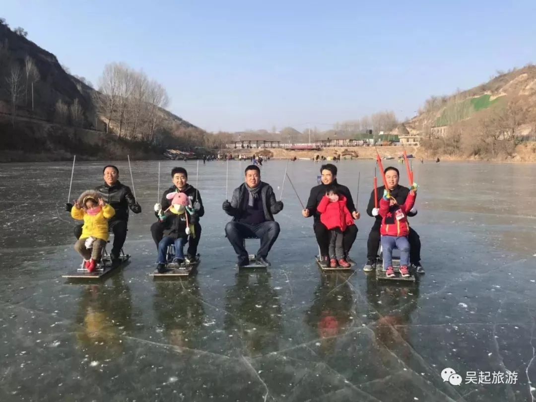 相约大美南沟 体验冰上乐趣_溜冰场