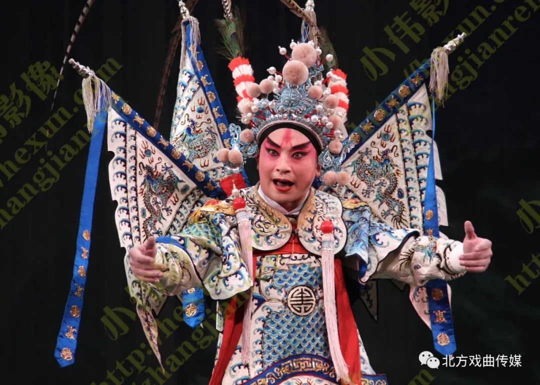 演出过的戏《秦香莲《王宝钏《穆桂英挂帅《教子《大祭桩》