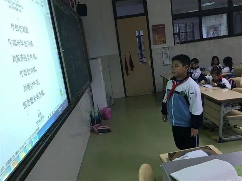 信阳小主持人口才培训学校_信阳电视台主持人吴晗