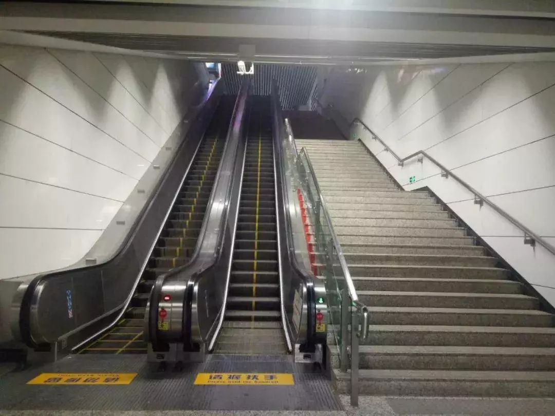 出行必备南京地铁电梯乘坐攻略
