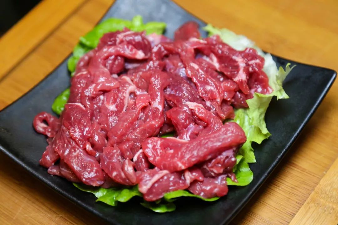 热气牛肉