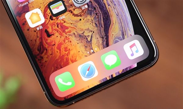  iPhone XS  OLED Ļҥ