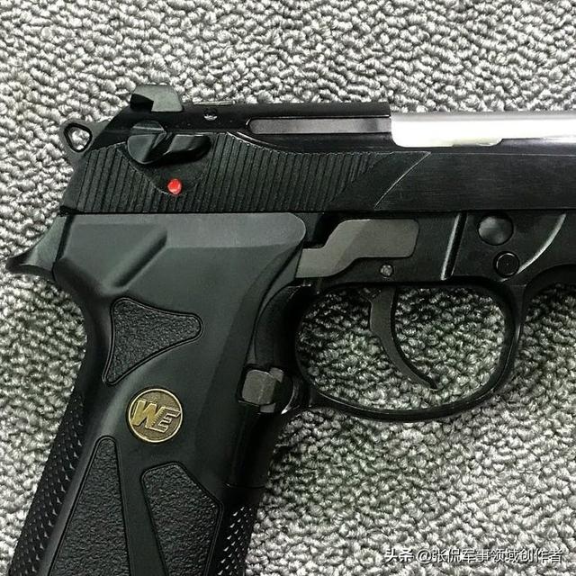 we 玖零式 手枪 beretta 90 two 瓦斯手枪 黑色模型