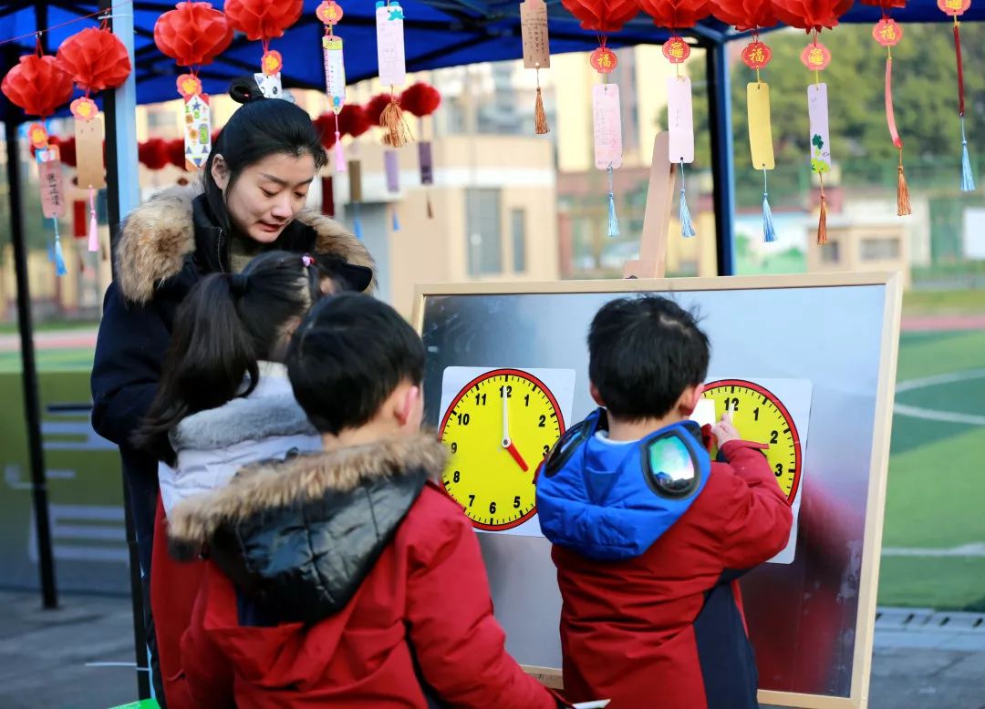 智力大比拼南充一中附属小学数学游园会