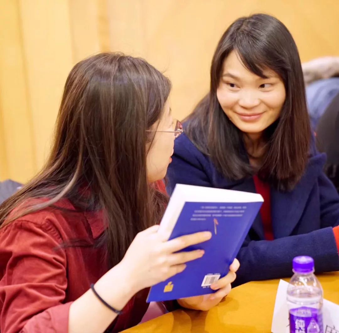 放飞心爱的鸽子著名儿童文学作家刘海栖最新力作有鸽子的夏天在京发布