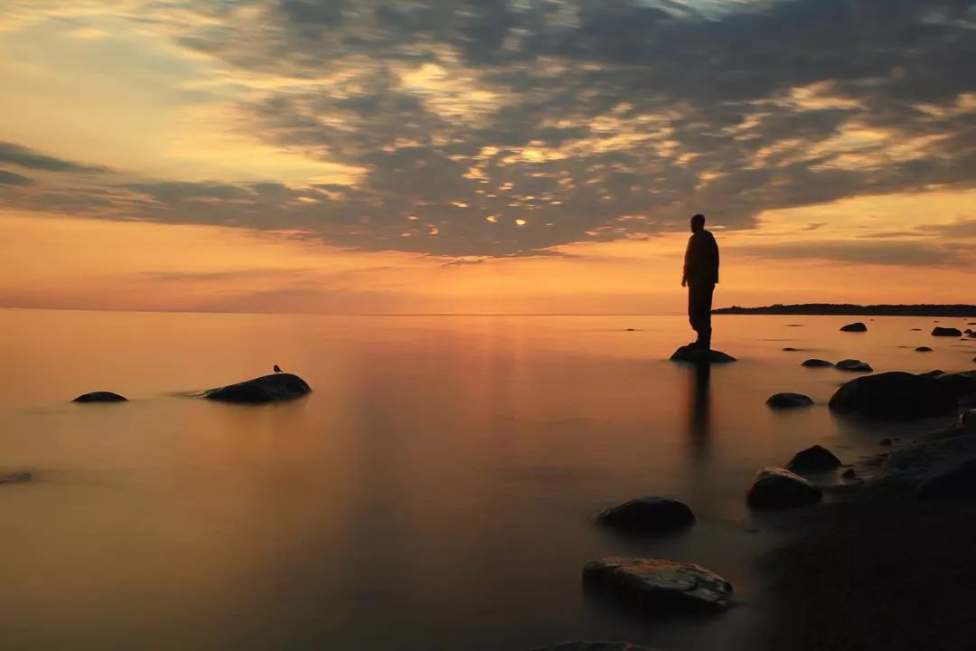 西海来稿 曹启章:出殡