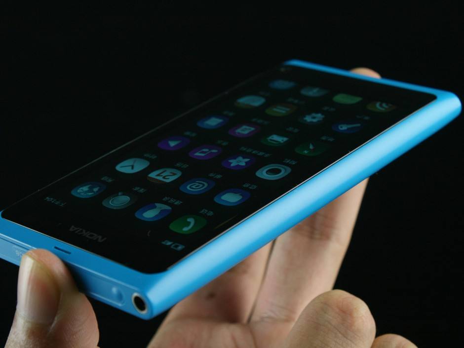 諾基亞Lumia N9真的回來了：復刻版亮相專賣店 科技 第6張