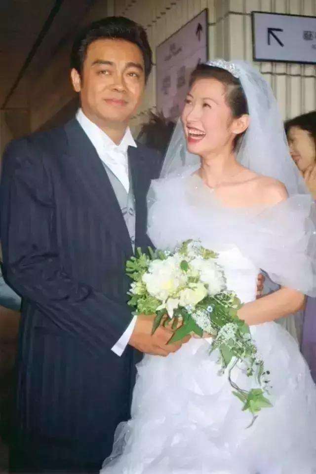 唐宁婚纱照_周峻纬老婆唐宁照片(2)