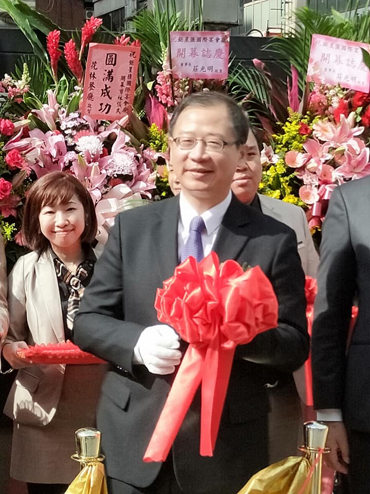 中国新闻促进会两岸大使陈孝志见证餐饮与科技的新时代