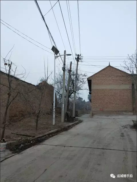 【已受理】夏县水头镇张庄村有一处太阳能路灯不亮