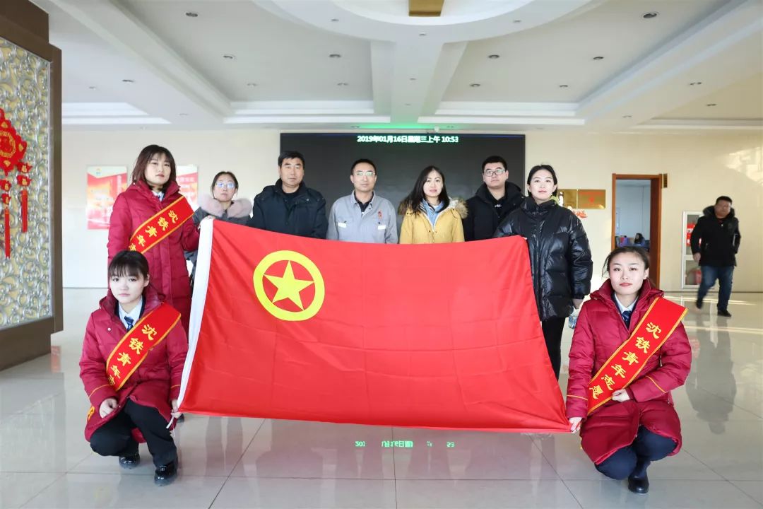 暖冬行动霍市团委联合工业园区团委车务段开展新春送温暖火车票预订