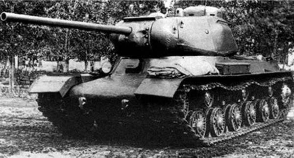 原創
            贏了量卻輸了質：為克制德軍「虎豹」坦克，蘇聯人研制了IS-2 歷史 第2張