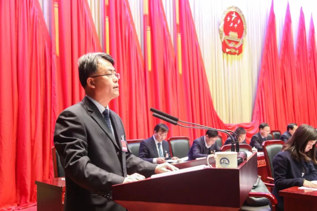 区委常委,吴江高新区党工委书记,盛泽镇党委书记,大会执行主席范建龙