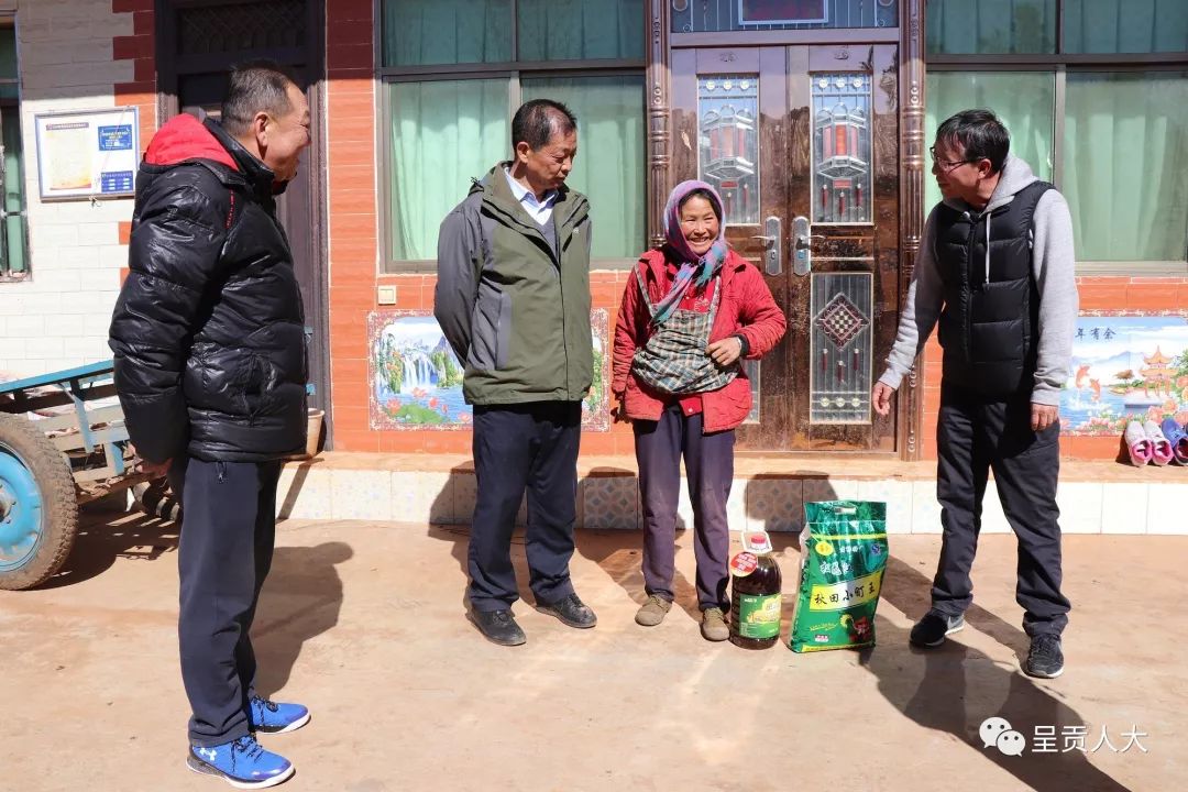 调研员郭能带领下,再次深入扶贫挂钩点——寻甸县联合乡李子沟村委会