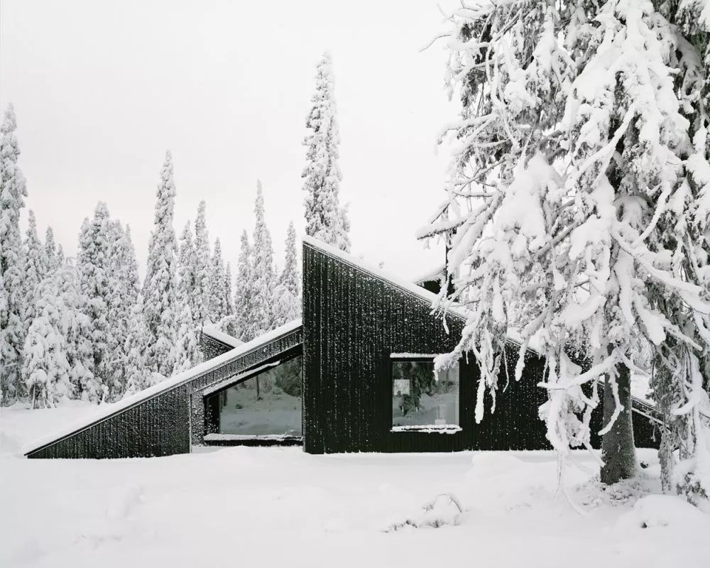 那些温暖人心的冬季小木屋,观赏雪景,享受美好时光