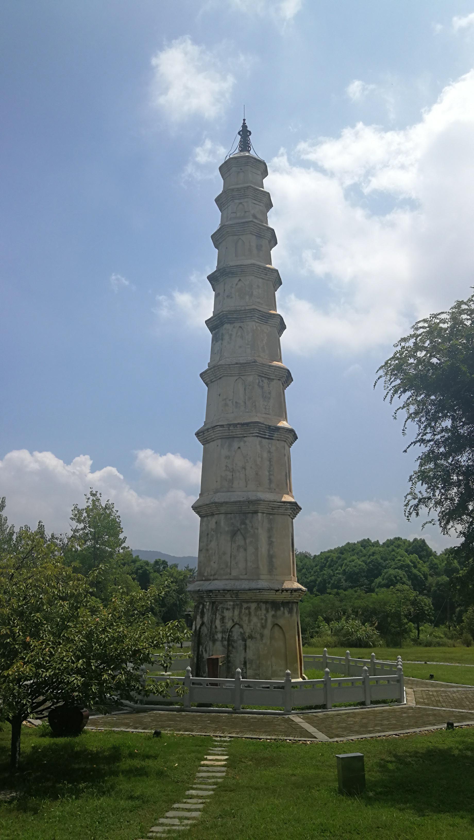 吉安的塔:吉州窑本觉寺塔