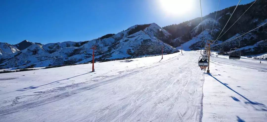 拿上你的冰雪游体验电子卡,这12家景区约起来