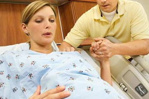 原創
            孕晚期，孕婦出現3個「跡象」，別緊張，可能快要成功「卸貨」了 親子 第2張