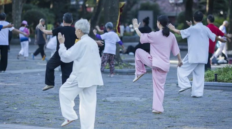 慢走 太极拳