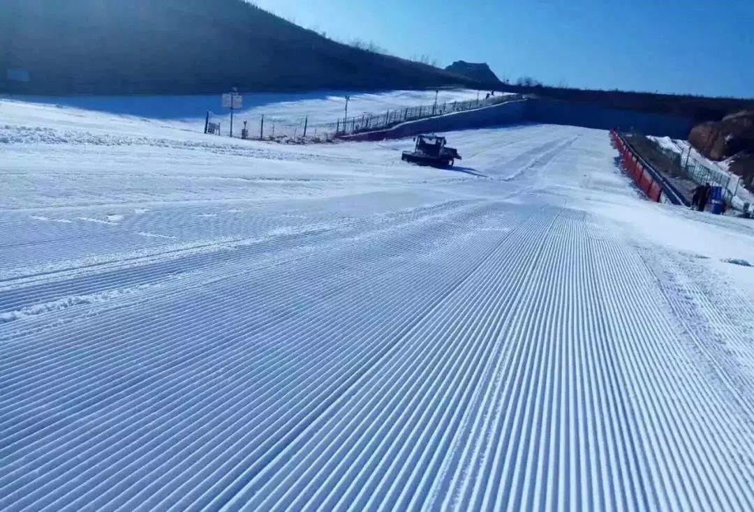 云门山四季滑雪场