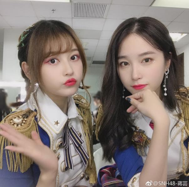 snh48-蒋芸巡演结束晒出自己和姐妹的美照,感谢粉丝的支持