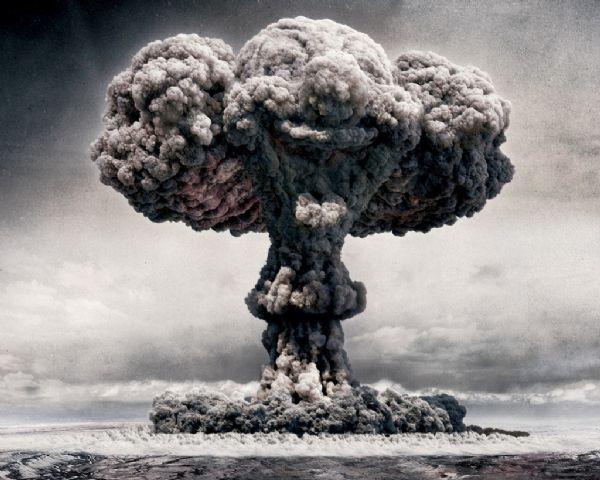 为何日本第二颗原子弹爆炸才投降?日军:只是燃烧弹