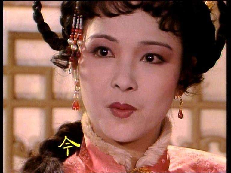 王熙凤陪贾母演了一场戏，暗藏薛宝琴的婚事只是一个幌子